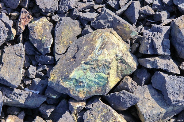 礦石成分分析